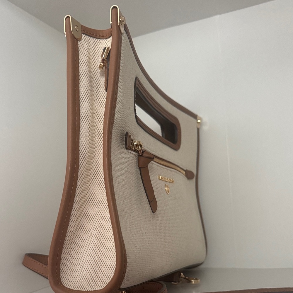 Michael Kors Jane Large Cotton Canvas Clutch Crossbody Bag EUC - Picture 6 of 11